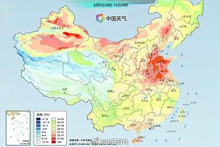 ?金-卡戴珊现场观战湖人vs太阳 儿子穿着詹姆斯球衣